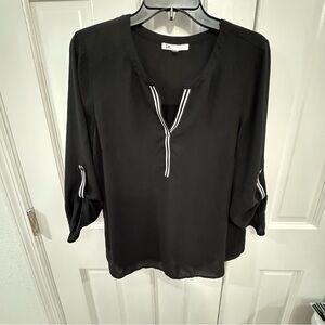 DR2 by Daniel Rainn Black V-Neck Tunic Blouse –‎ Size Large